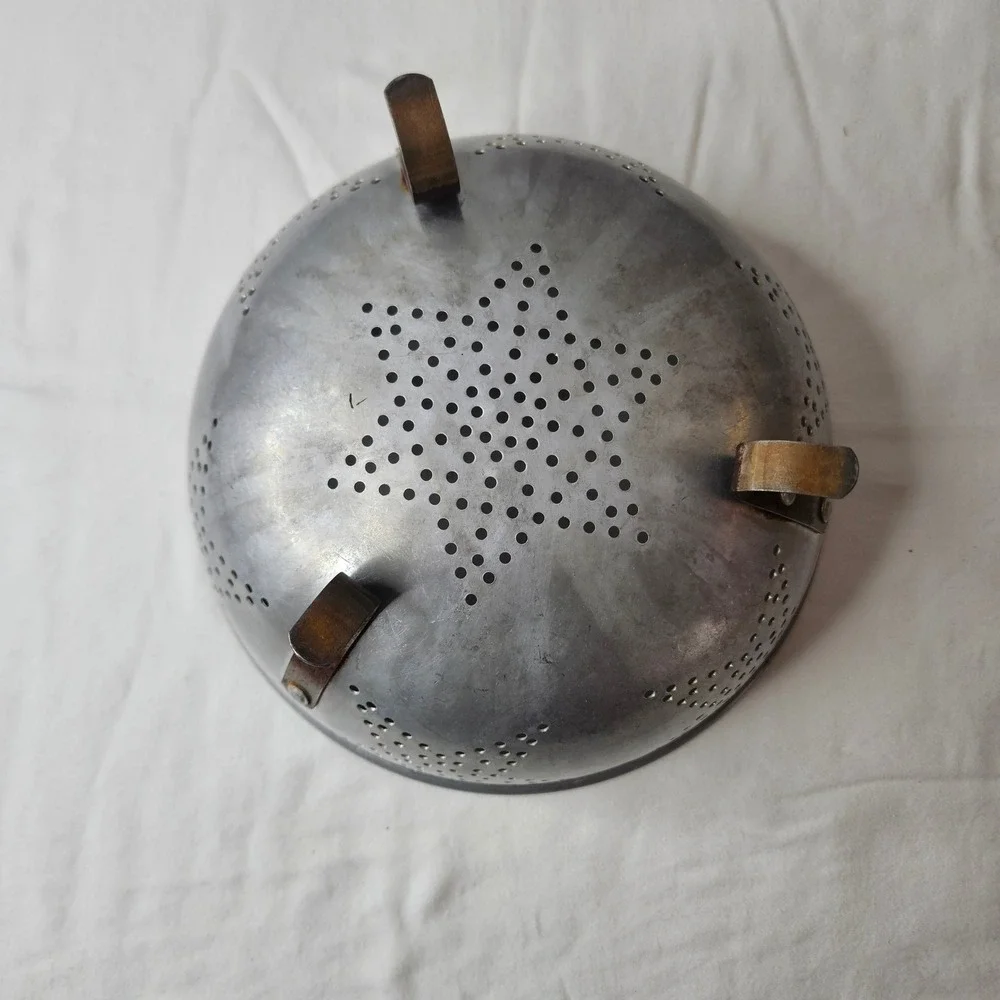 Vtg‎ Aluminum Star Pattern Footed Colander Strainer 9 Inch Silver Farmhouse